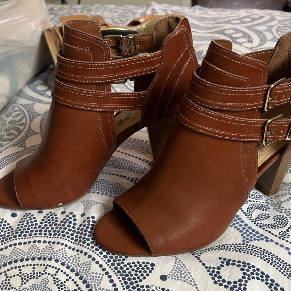 Liz Claiborne Tan Peep-Toe Ankle Booties